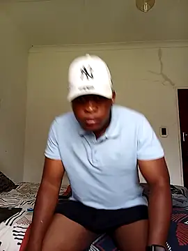 Snapshot of bosszonke123 chatting on March 2, 1:05 pm bosszonke123 online show from March 2, 1:05 pm