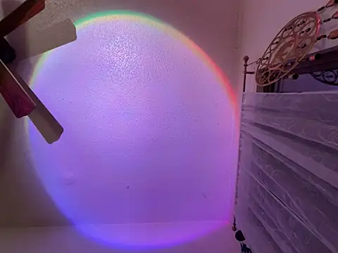 Snapshot of sinfulblonde1 chatting on February 27, 8:06 am sinfulblonde1 online show from February 27, 8:06 am