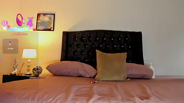 Skay Hot online show from February 16, 9:16 pm