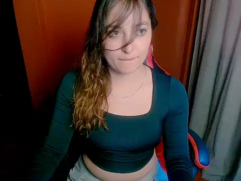 Daianna m  online show from May 5, 5:43 pm