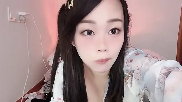 Snapshot of yueyue2003 chatting on March 8, 4:56 am yueyue2003 online show from March 8, 4:56 am