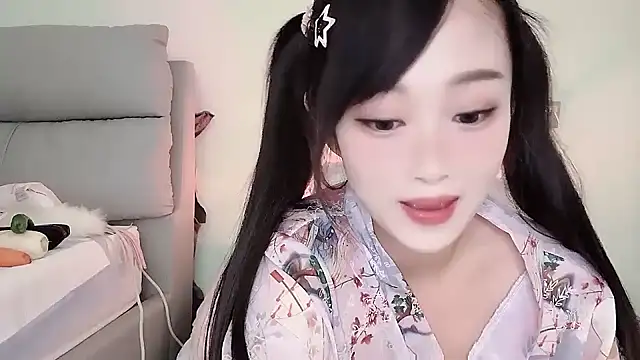 Snapshot of yueyue2003 chatting on March 20, 2:32 pm yueyue2003 online show from March 20, 2:32 pm