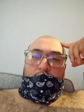 Snapshot of Sexoso69thebear chatting on December 3, 7:56 pm Sexoso69thebear online show from December 3, 7:56 pm