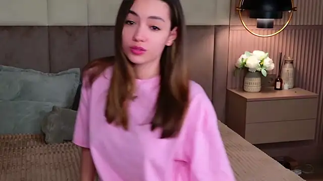 Snapshot of Alice_Deleon chatting on February 21, 12:05 am Alice Deleon online show from February 21, 12:05 am