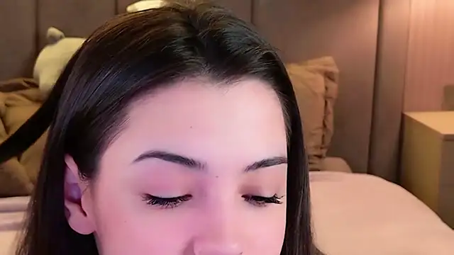 Snapshot of Alice_Deleon chatting on November 8, 10:48 am Alice Deleon online show from November 8, 10:48 am