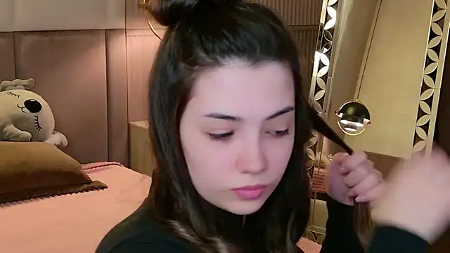 Alice Deleon online show from February 15, 10:47 am