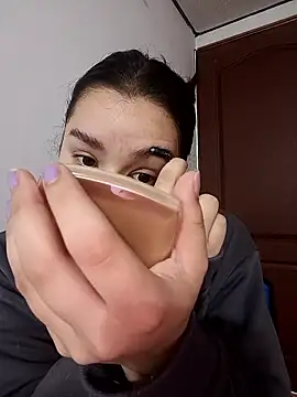 EmmaSulivan online show from January 13, 11:15 am