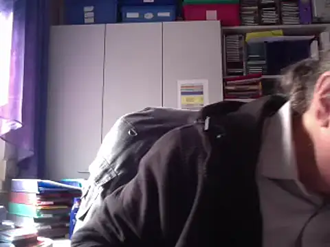 HMStraps01 online show from December 12, 9:30 am