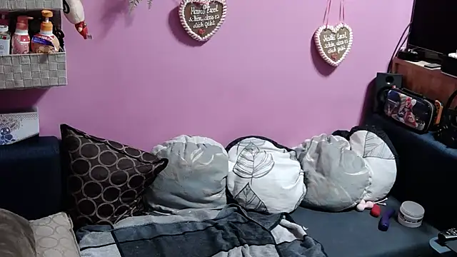 sexymelli18 online show from March 1, 12:28 am