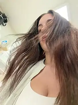 Snapshot of sexymelli18 chatting on June 1, 1:57 pm sexymelli18 online show from June 1, 1:57 pm