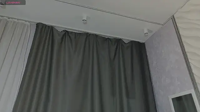 Snapshot of Dizer_clopy chatting on May 27, 8:17 pm Dizer clopy online show from May 27, 8:17 pm