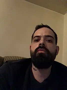 guccititi online show from May 7, 4:40 am