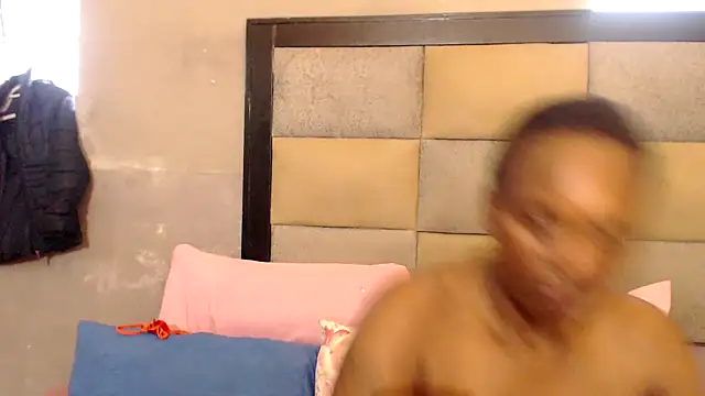 DIVAASS1 online show from March 5, 8:32 am