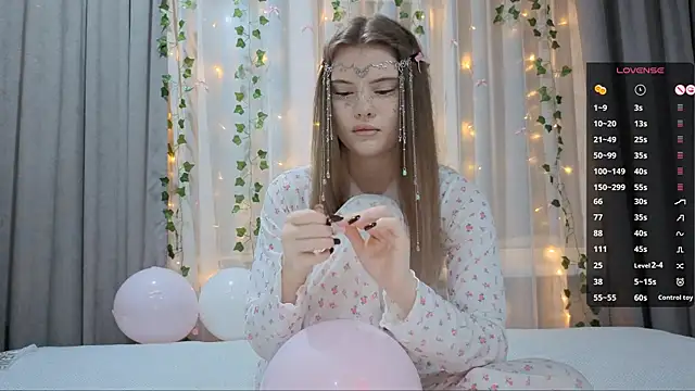 CarolinePepper online show from January 18, 2:32 pm