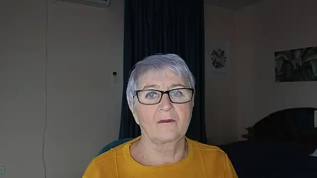 Sandra Snowflake online show from November 21, 12:04 pm