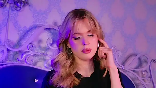 BECKI VRES online show from January 11, 8:36 pm