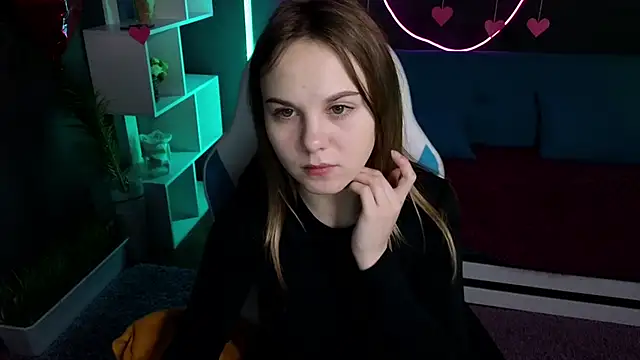 Snapshot of Dyna_bae chatting on February 18, 12:59 am Dyna bae online show from February 18, 12:59 am