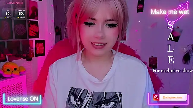 Snapshot of Sparkle_Mona chatting on March 3, 5:31 am Sparkle Mona online show from March 3, 5:31 am