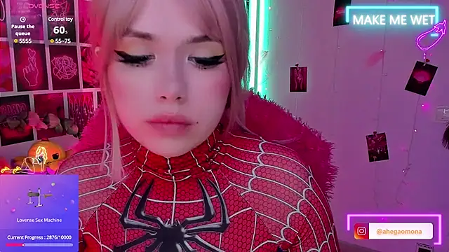 Snapshot of Sparkle_Mona chatting on March 6, 5:24 am Sparkle Mona online show from March 6, 5:24 am