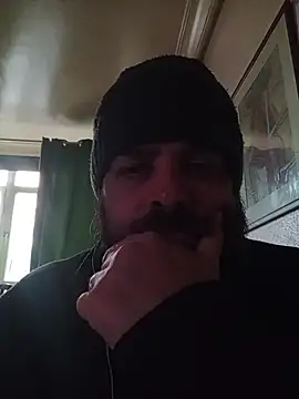 Snapshot of serpensy chatting on December 2, 7:57 am serpensy online show from December 2, 7:57 am