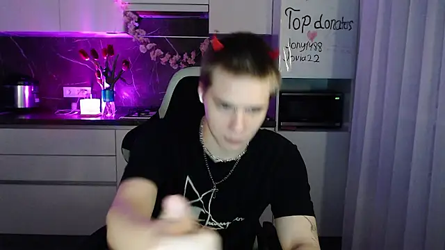 yourlildemon online show from March 16, 10:36 pm