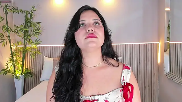 GeorginaReyes online show from March 15, 10:44 pm