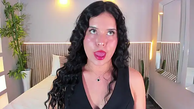 GeorginaReyes online show from September 9, 10:53 pm