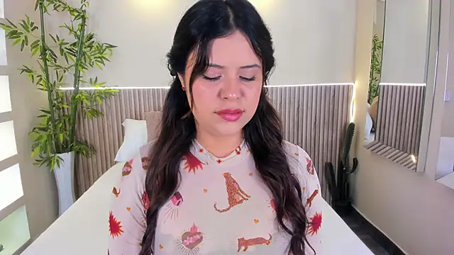 GeorginaReyes online show from June 4, 10:38 pm