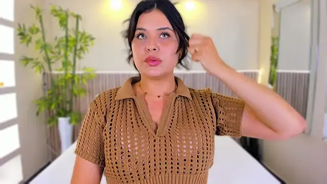 GeorginaReyes online show from July 9, 10:47 pm