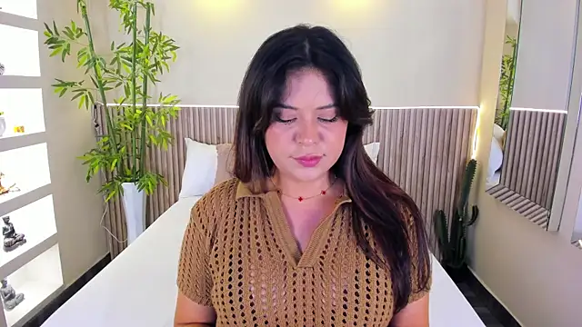 GeorginaReyes online show from July 15, 8:36 pm