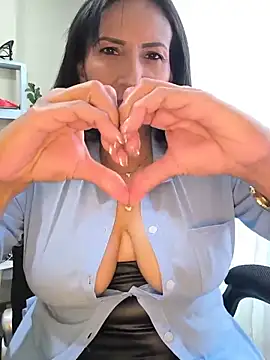 Mrsvictoriaaa online show from June 12, 7:46 pm