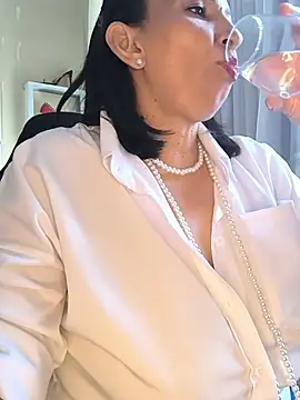 Snapshot of Mrsvictoriaaa chatting on July 6, 7:49 pm Mrsvictoriaaa online show from July 6, 7:49 pm