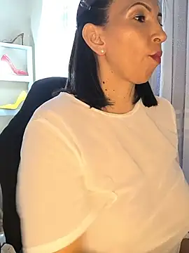 Snapshot of Mrsvictoriaaa chatting on July 19, 7:28 pm Mrsvictoriaaa online show from July 19, 7:28 pm
