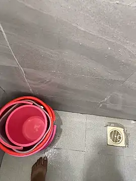 Ajzee online show from April 22, 11:56 am