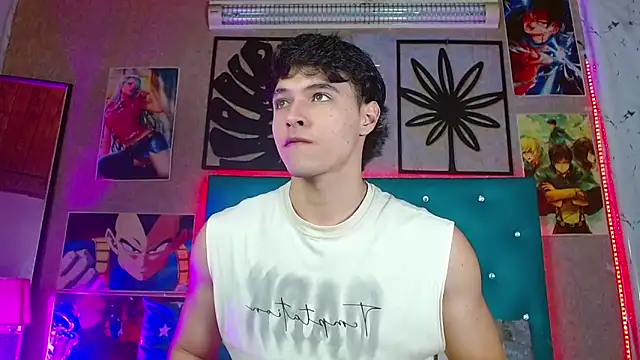 LiamAndrewzz online show from February 22, 4:24 am