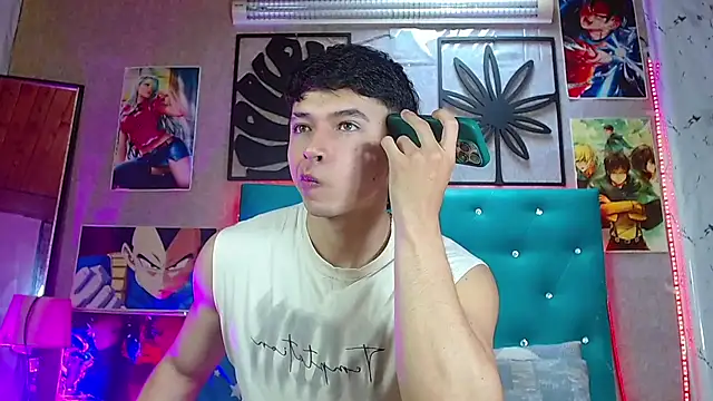 LiamAndrewzz online show from July 27, 8:49 pm