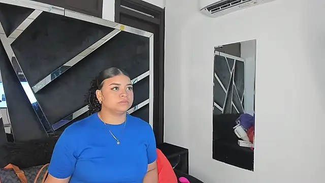 Snapshot of Rubyxht chatting on October 23, 12:37 pm Rubyxht online show from October 23, 12:37 pm