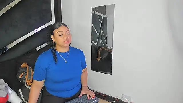 Snapshot of Rubyxht chatting on November 6, 12:39 pm Rubyxht online show from November 6, 12:39 pm