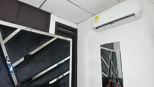 Snapshot of Rubyxht chatting on November 13, 12:37 pm Rubyxht online show from November 13, 12:37 pm