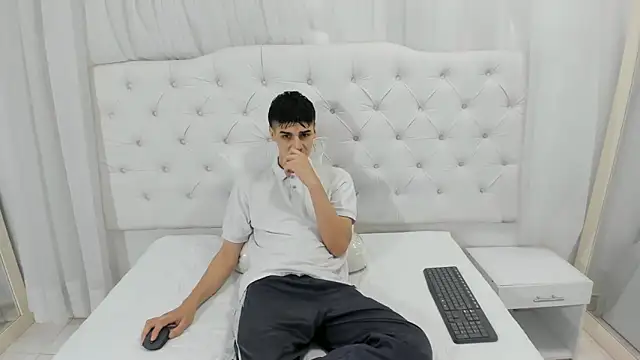 frank jhonsson online show from November 27, 2:08 pm