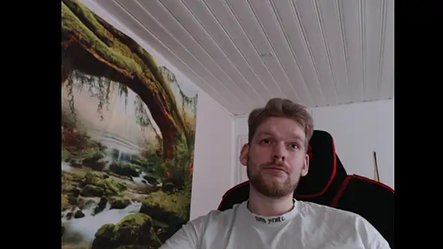 Snapshot of Justforfunc123 chatting on February 13, 12:45 pm Justforfunc123 online show from February 13, 12:45 pm