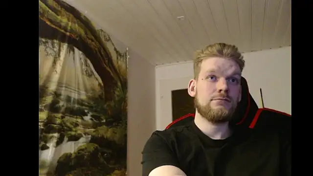 Snapshot of Justforfunc123 chatting on March 17, 12:15 am Justforfunc123 online show from March 17, 12:15 am