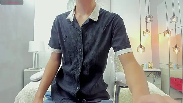 Snapshot of Johann_sex chatting on June 25, 6:34 pm Johann sex online show from June 25, 6:34 pm