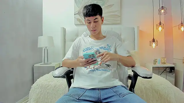Snapshot of Johann_sex chatting on July 12, 7:05 pm Johann sex online show from July 12, 7:05 pm