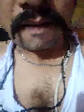 Snapshot of yourindianfellow chatting on October 30, 1:18 am yourindianfellow online show from October 30, 1:18 am