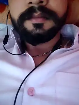 Snapshot of yourindianfellow chatting on February 25, 9:19 am yourindianfellow online show from February 25, 9:19 am