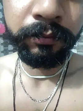 Snapshot of yourindianfellow chatting on March 9, 6:28 am yourindianfellow online show from March 9, 6:28 am