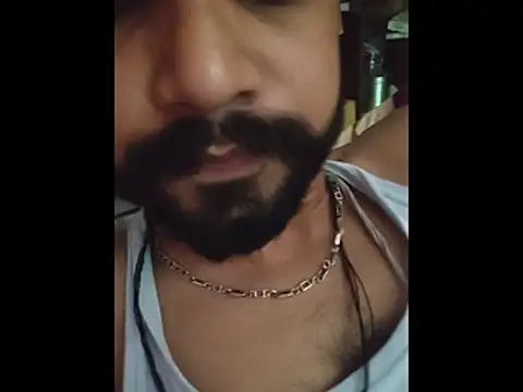 Snapshot of yourindianfellow chatting on April 2, 7:50 am yourindianfellow online show from April 2, 7:50 am