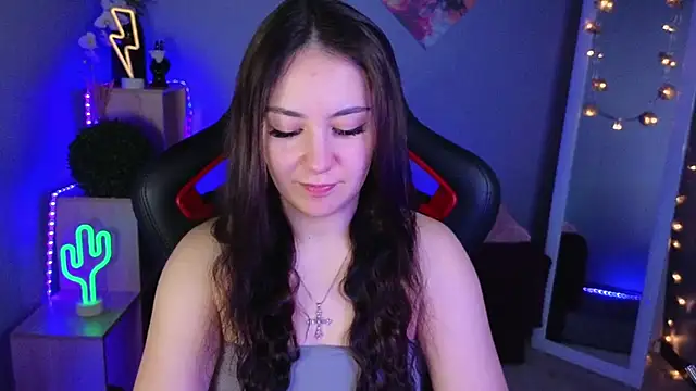 AshleySkott  online show from February 20, 7:34 am