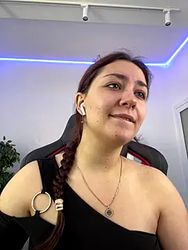 AshleySkott  online show from September 19, 8:05 am